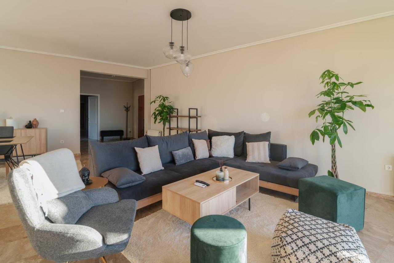 Sea Front Luxury Apartment Patras Exteriér fotografie